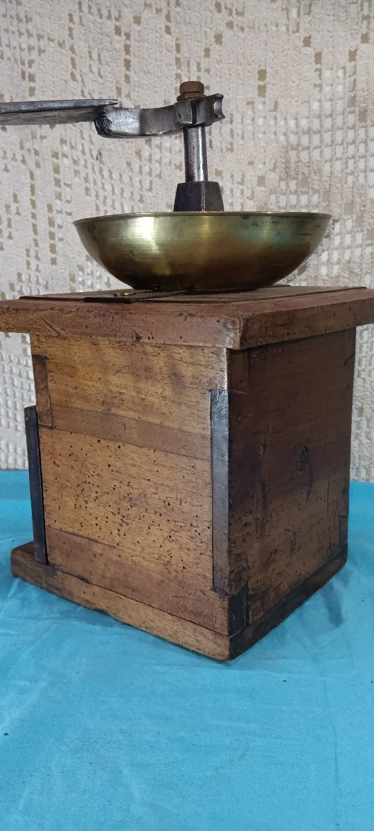 19th Century Countertop Coffee Grinder-photo-3