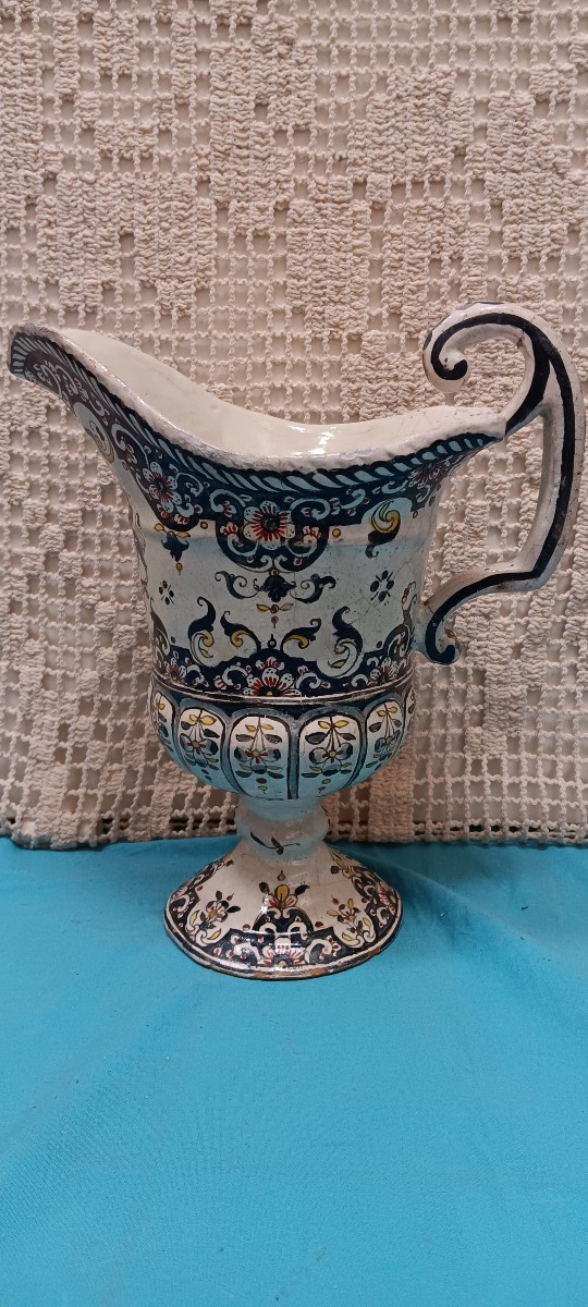 Ewer In The Shape Of A Helmet Bearing The Coat Of Arms Of Rouen - 18th Century