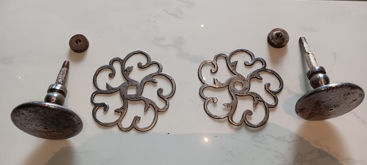 Pair Of Wrought Iron Door Knobs - 18th Century-photo-2