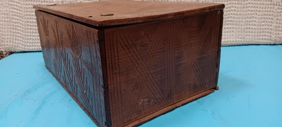 Vosges Wooden Box - Folk Art - 19th Century-photo-3