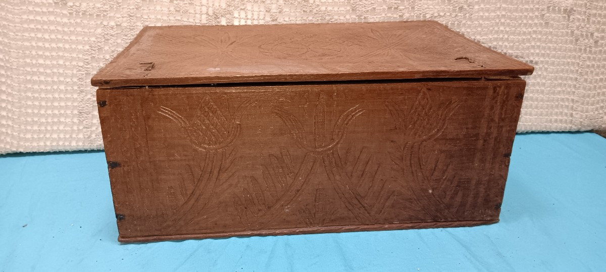 Vosges Wooden Box - Folk Art - 19th Century