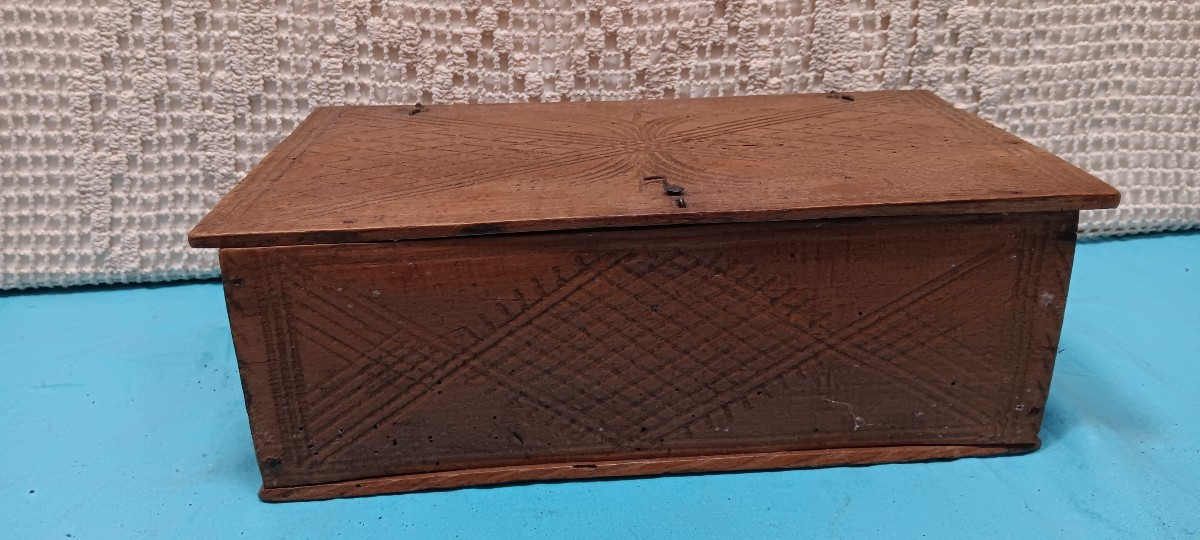 Coffret en bois Vosges - Art populaire - XIX siècle