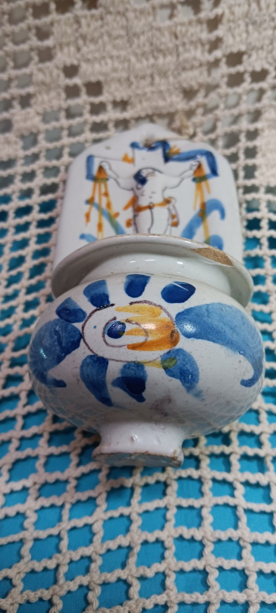 Bénitier en faience - 18 ème siècle-photo-2