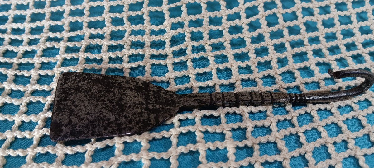 Pelle à couvot fer forgé - XVIII siècle-photo-2