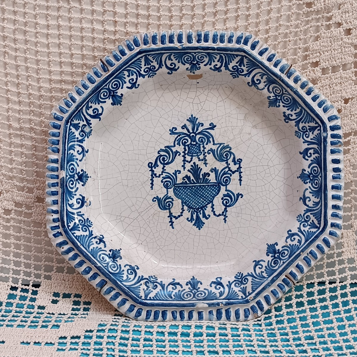 Plat octogonal Clermont Ferrand - XVIII siècle