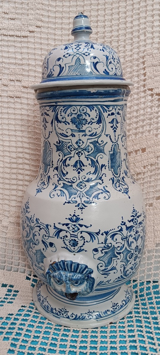 Fontaine d'applique de Lyon - XVIII siècle