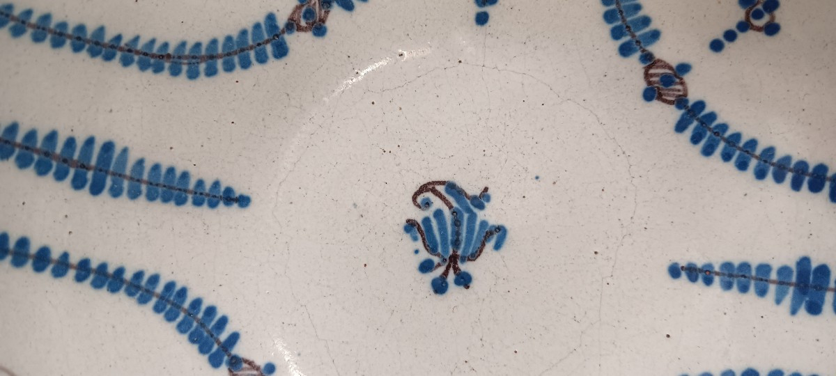 Plat à barbe de LYON - XVIII siècle-photo-3