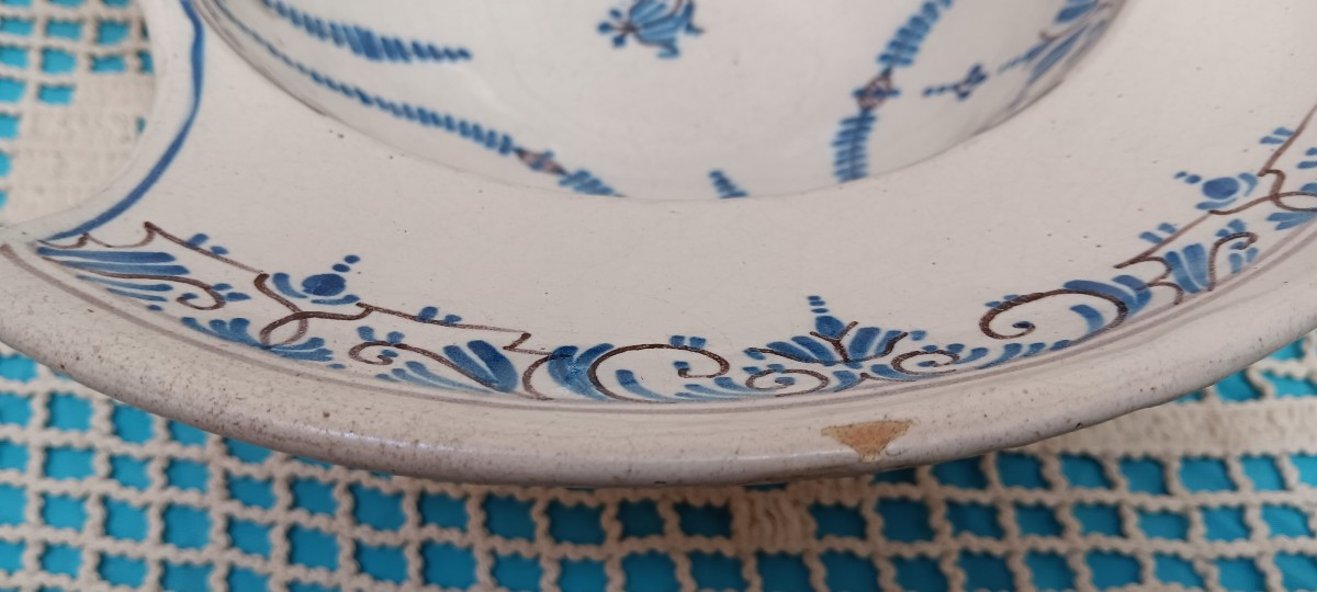 Plat à barbe de LYON - XVIII siècle-photo-2