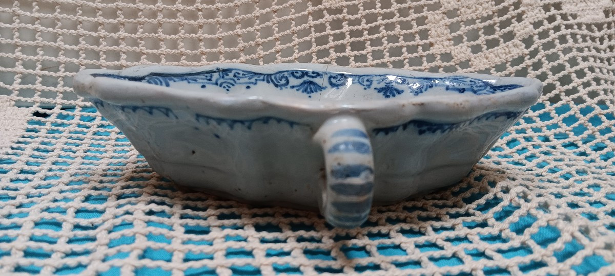 Saucière de Lyon - XVIII siècle-photo-4