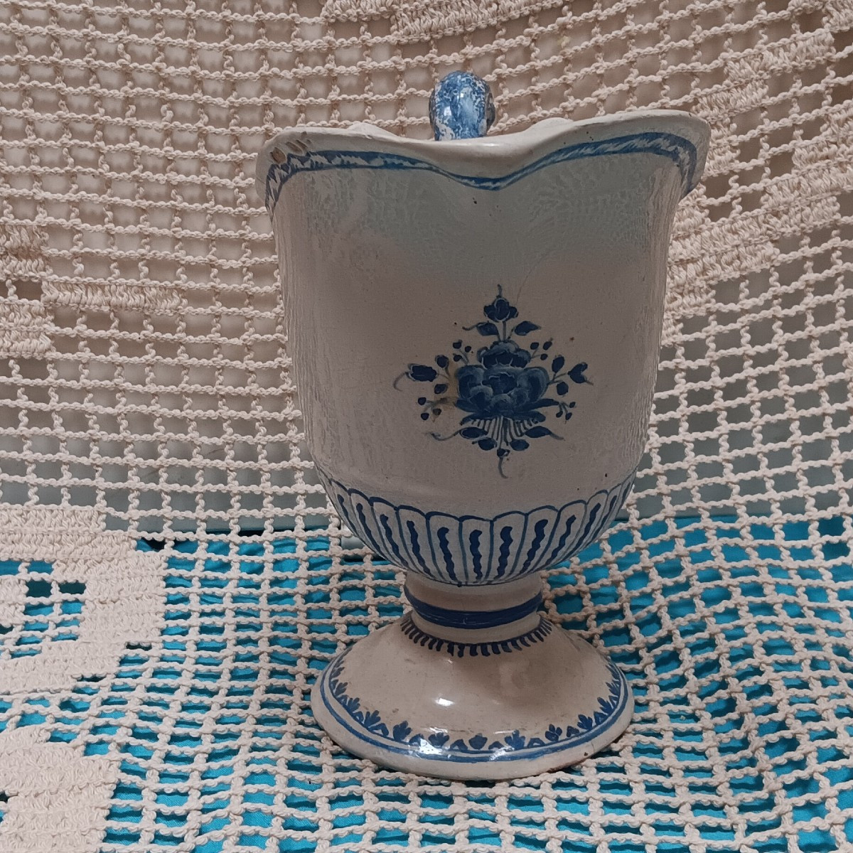 Aiguière en faience forme casque  - XVIII siècle-photo-3