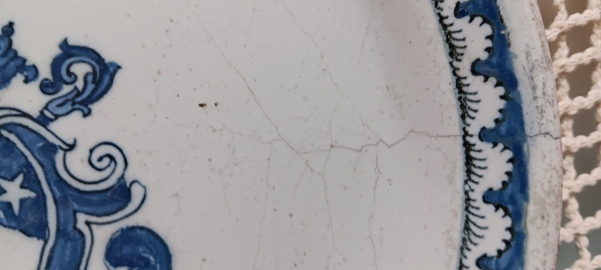 Assiette avec blason - Début XVIII siècle-photo-3