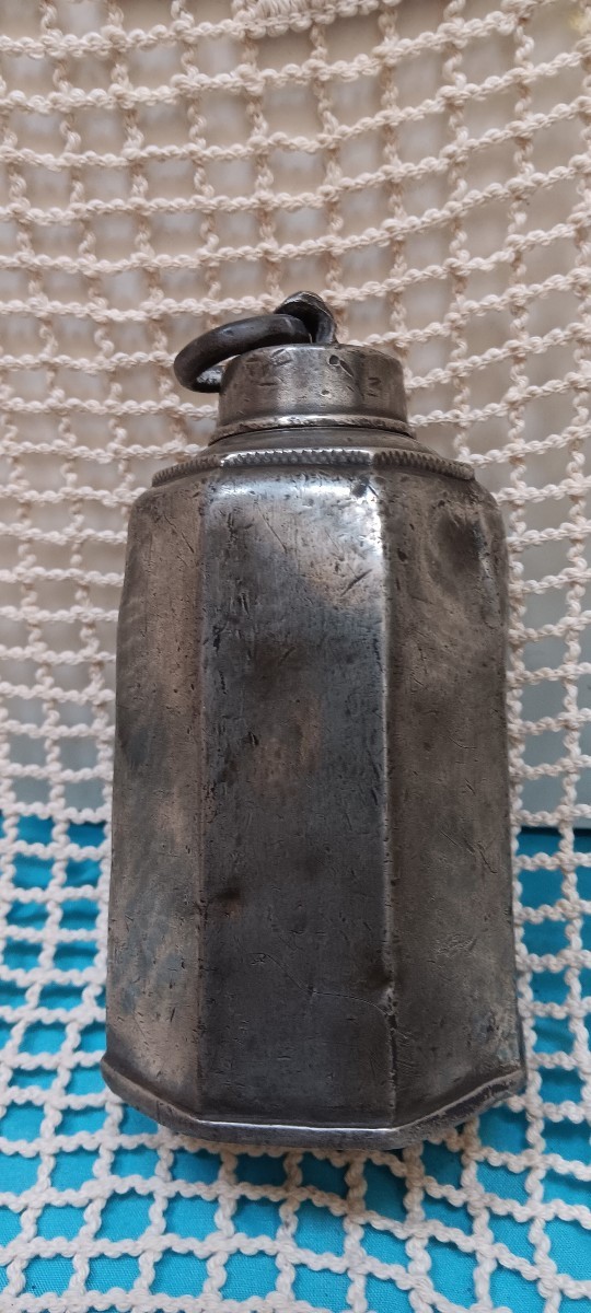 Bouteille en étain - Fin XVIII, Début XIX siècle-photo-2