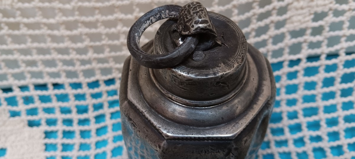 Bouteille en étain - Fin XVIII, Début XIX siècle-photo-3