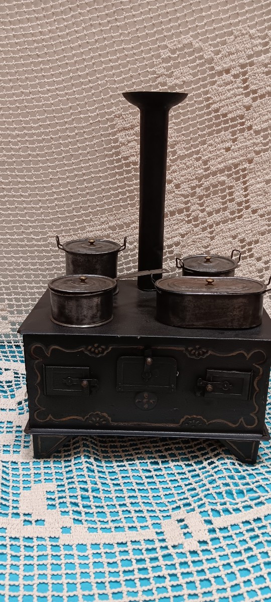 Sheet Metal Doll's Stove-photo-2