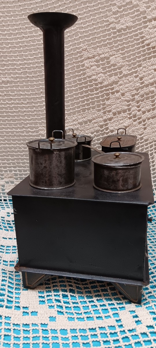 Sheet Metal Doll's Stove-photo-4