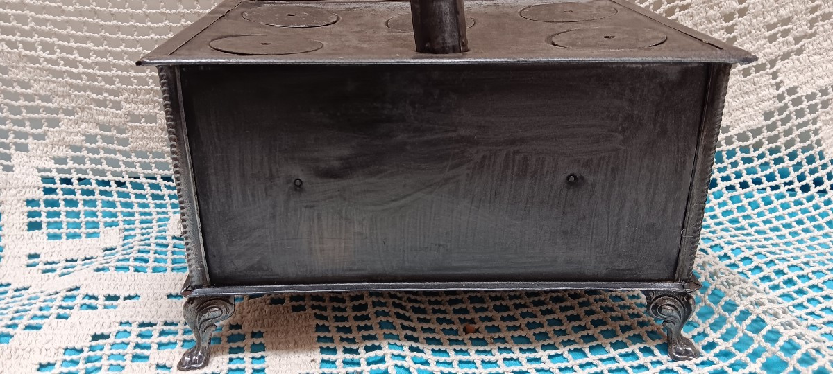 Cuisinière de poupée en tôle-photo-1