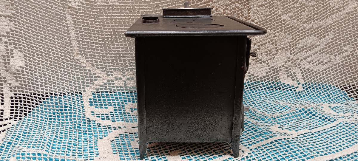 Sheet Metal Doll's Stove-photo-3
