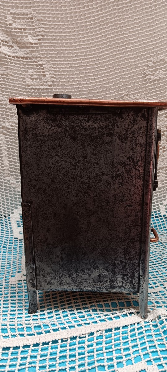 Sheet Metal Doll's Stove-photo-3