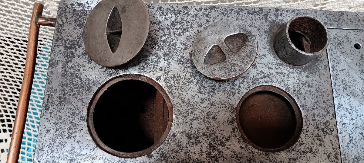 Sheet Metal Doll's Stove-photo-1