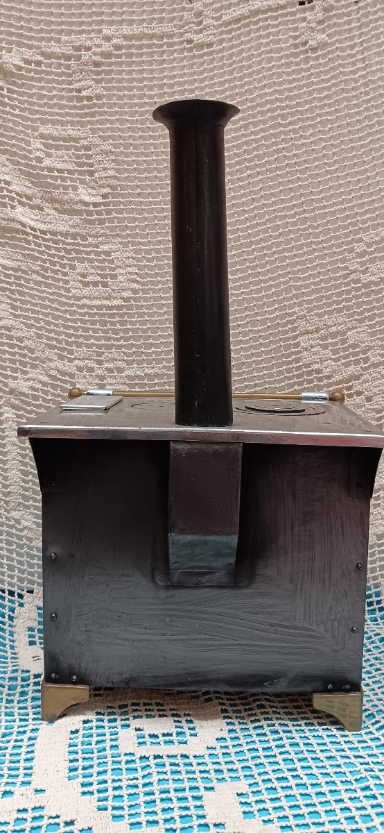 Sheet Metal Doll Or Demonstration Stove-photo-1