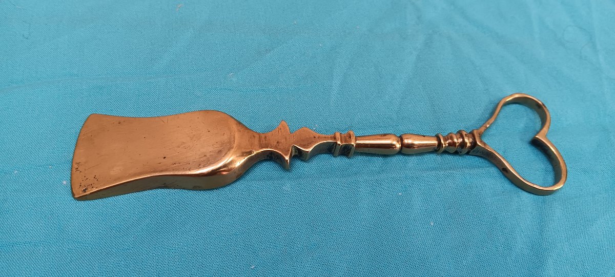 Pelle à couvot en bronze - XIX siècle-photo-2