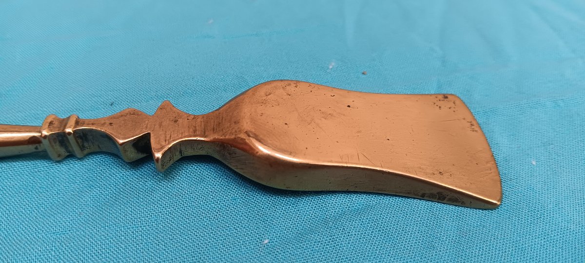 Pelle à couvot en bronze - XIX siècle-photo-1
