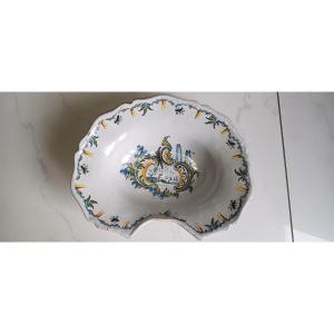 Plat à barbe de Nevers - XVIII siècle