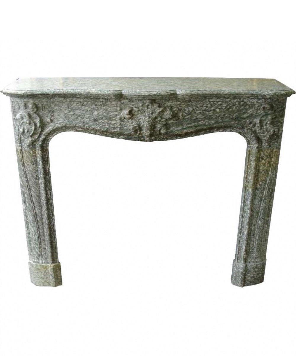 Antique Louis XV Style Fireplace In Green Campan Marble Dating From The End Of The 19th Century