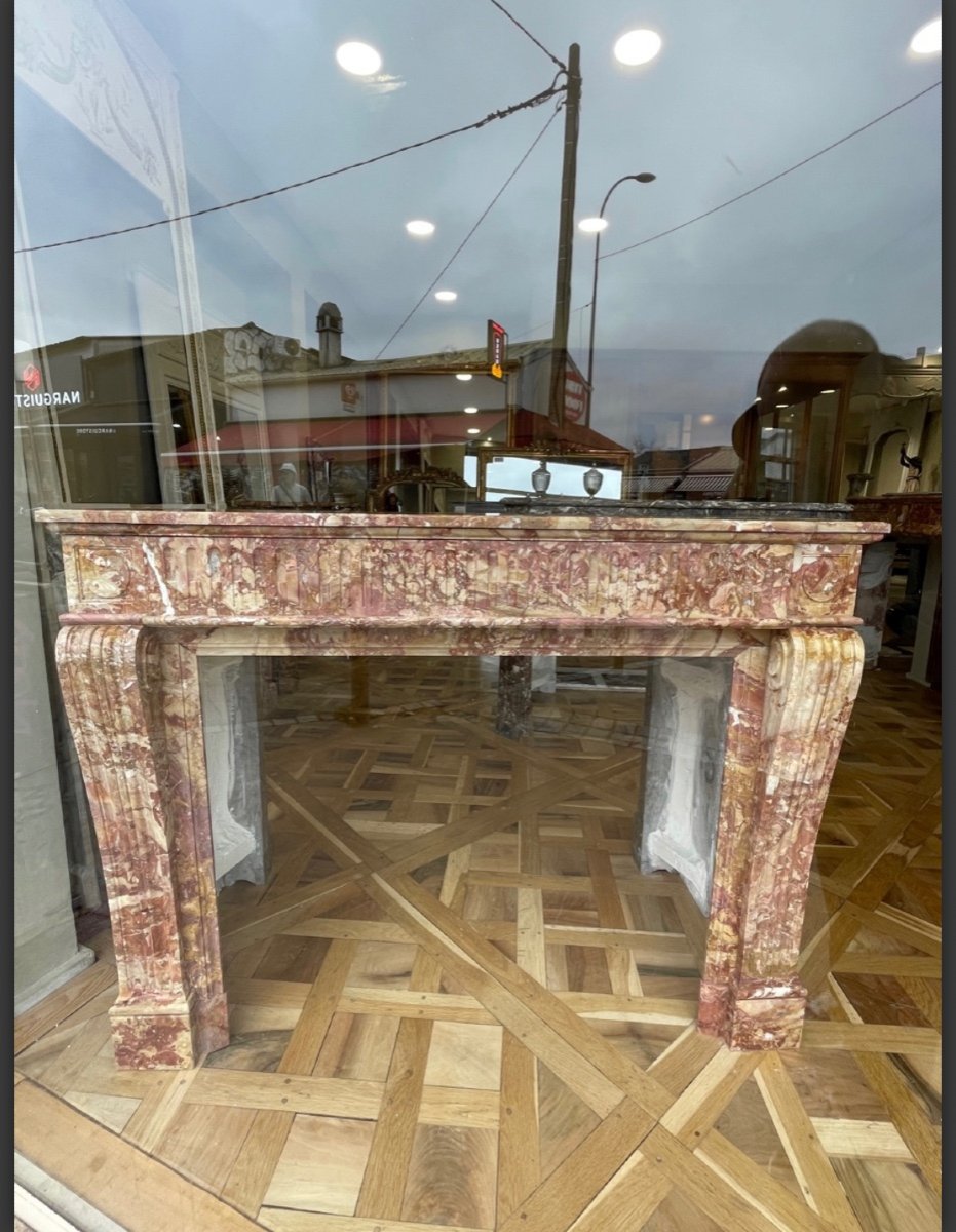 Beautiful And Elegant Antique Louis XVI Style Fireplace Made In Brèche Saint Maximin Marble-photo-1
