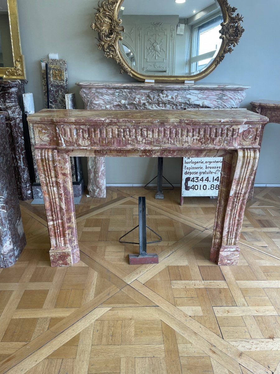 Beautiful And Elegant Antique Louis XVI Style Fireplace Made In Brèche Saint Maximin Marble