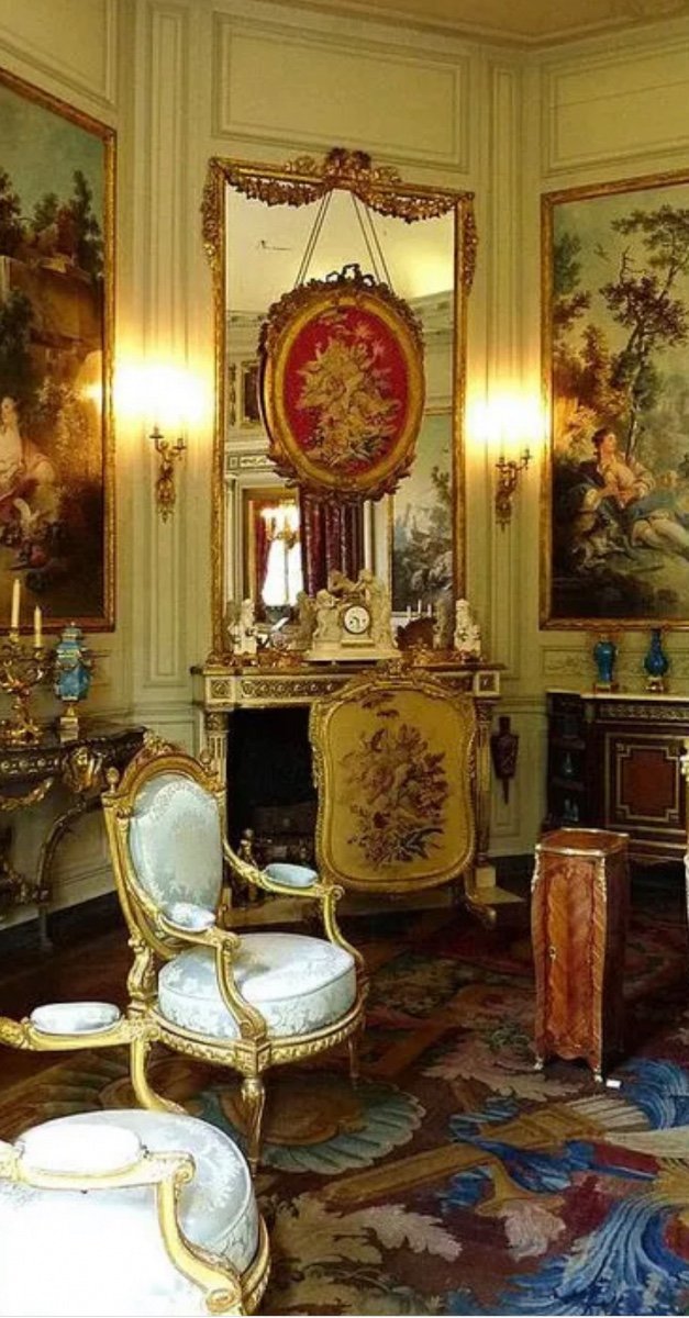 Exceptionnelle Cheminée  Louis XVI En Marbre Blanc Statuaire A Riche Décor De Bronzes-photo-3
