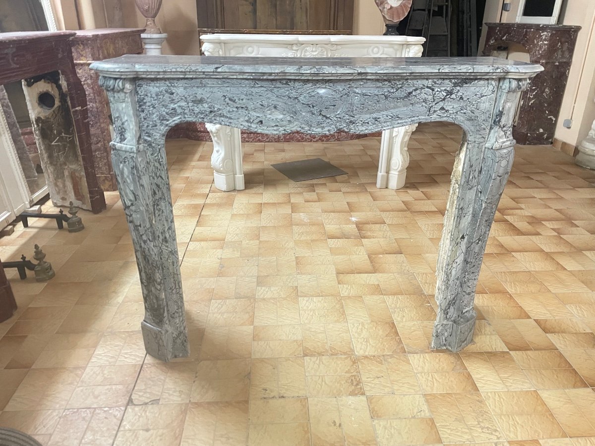 Belle Cheminée Pompadour A Pieds Louis XV XIXème Réalisée En Marbre Bleu Fleuri-photo-2