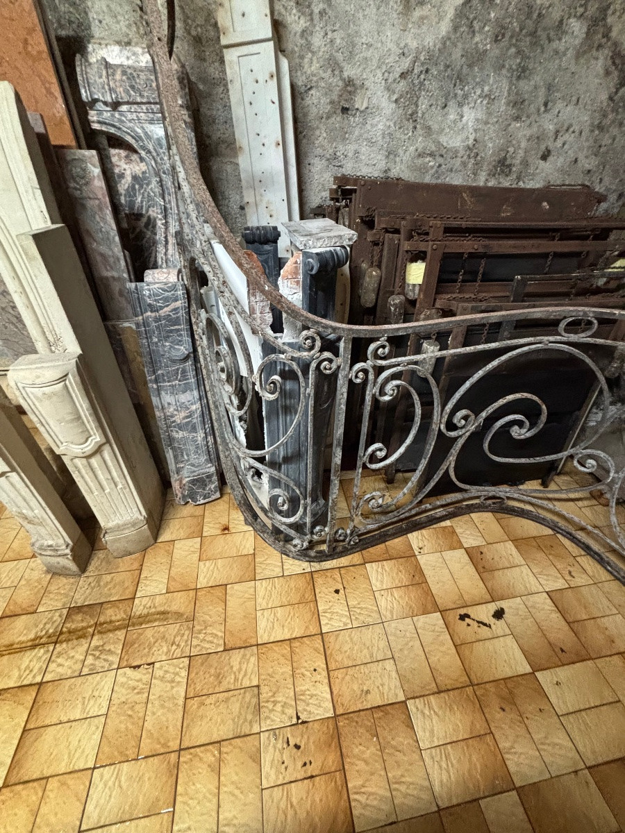 Belle Et élégante Descente D’escalier En Fonte de fer XIXeme -photo-6