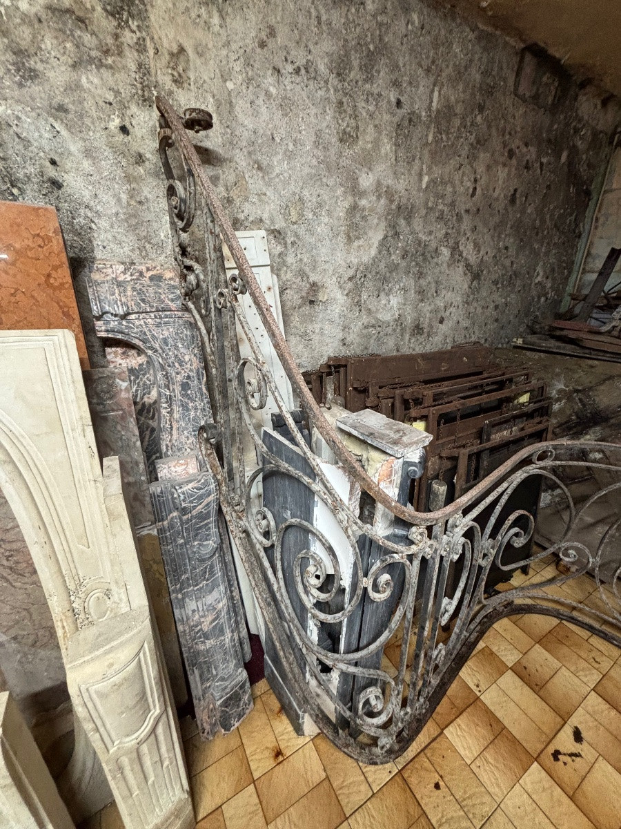 Belle Et élégante Descente D’escalier En Fonte de fer XIXeme -photo-7