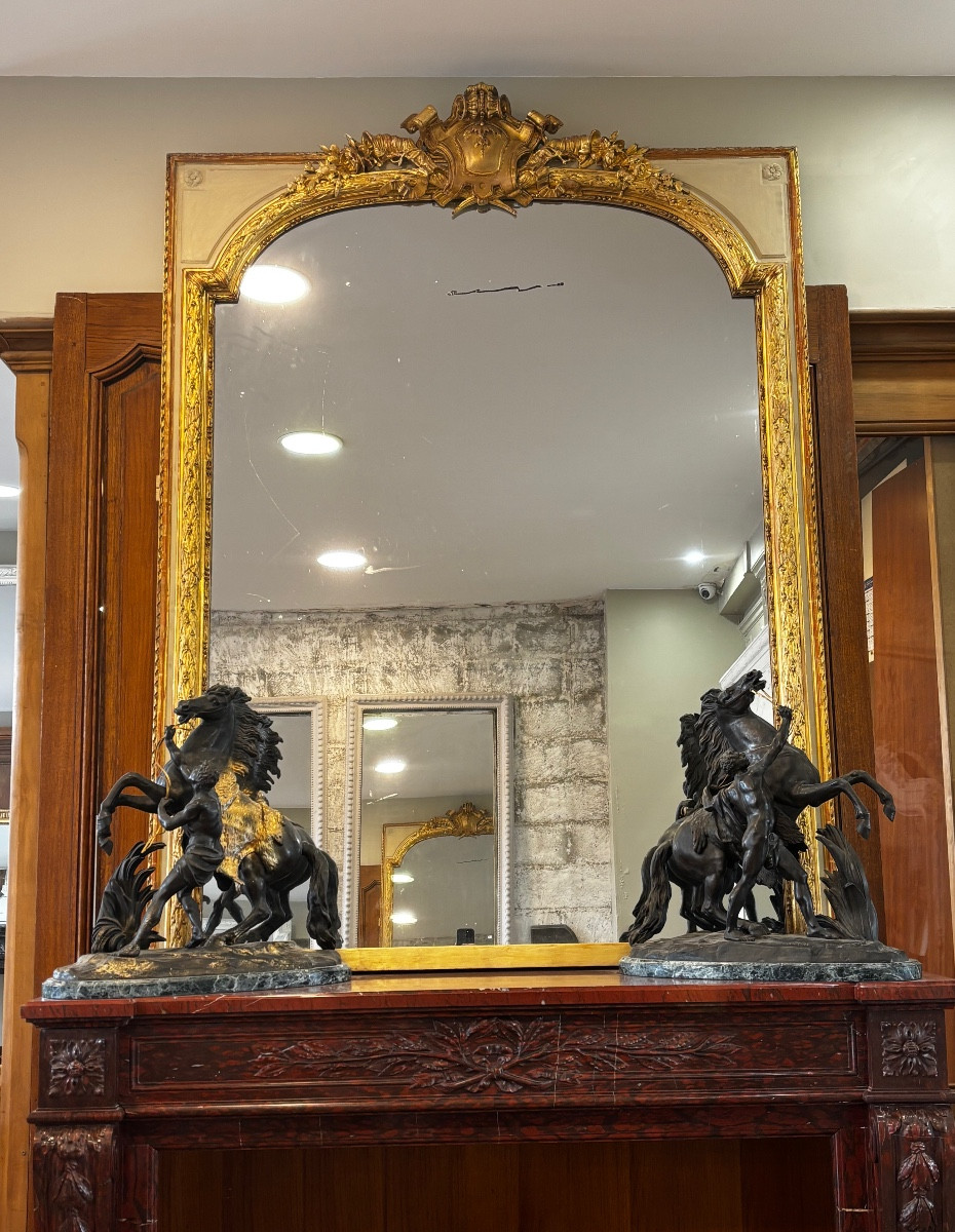 Beautiful Richly Carved Gilded Mirror In Louis XVI Style Dating From The End Of The 19th Century 