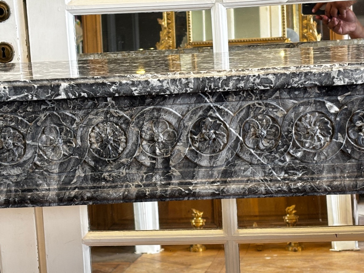 Elegante Cheminee Louis XVI Realisee En Marbre Gris Saint Anne-photo-4