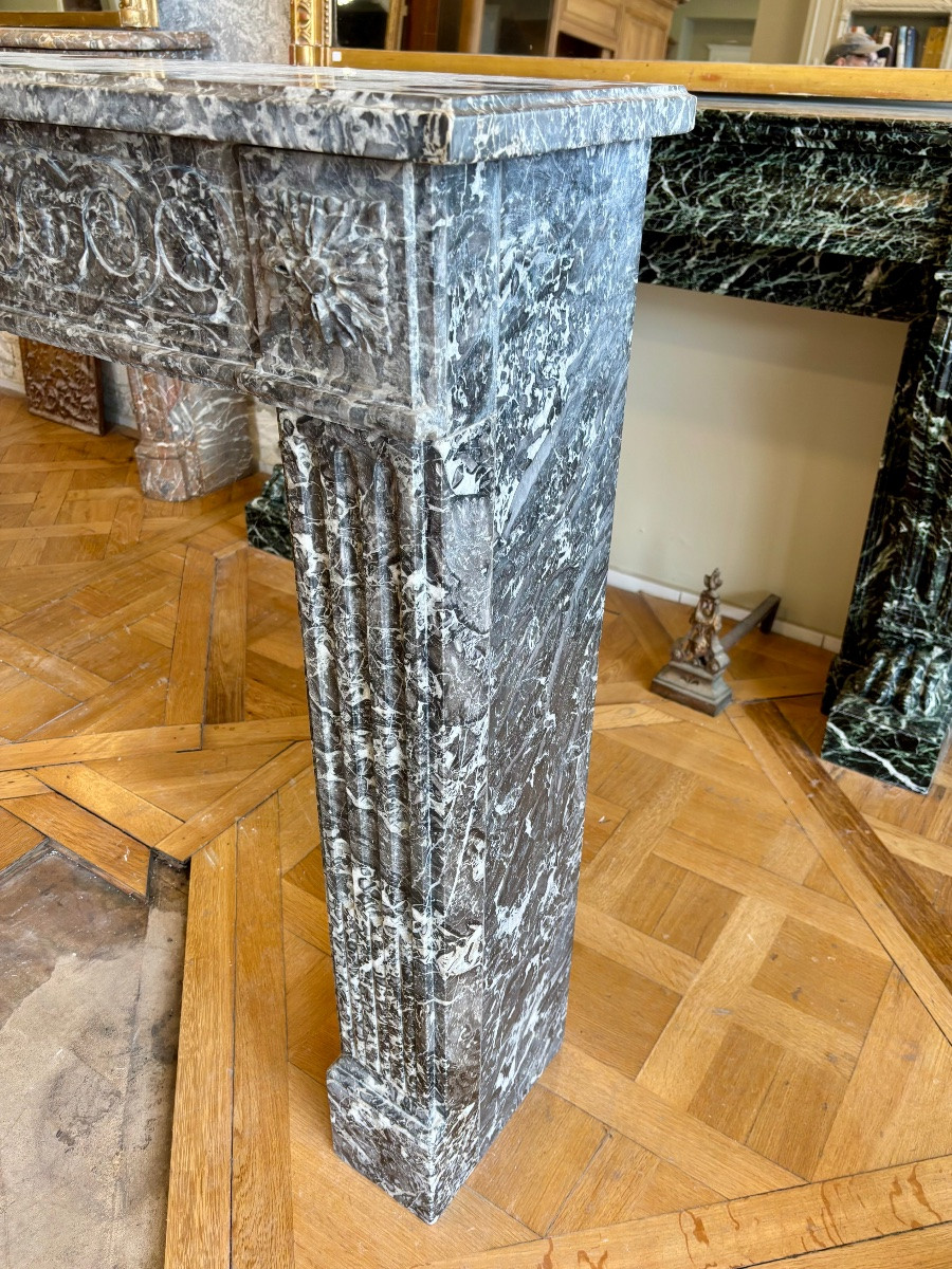Elegant Louis XVI Fireplace Made Of Saint Anne Grey Marble-photo-4