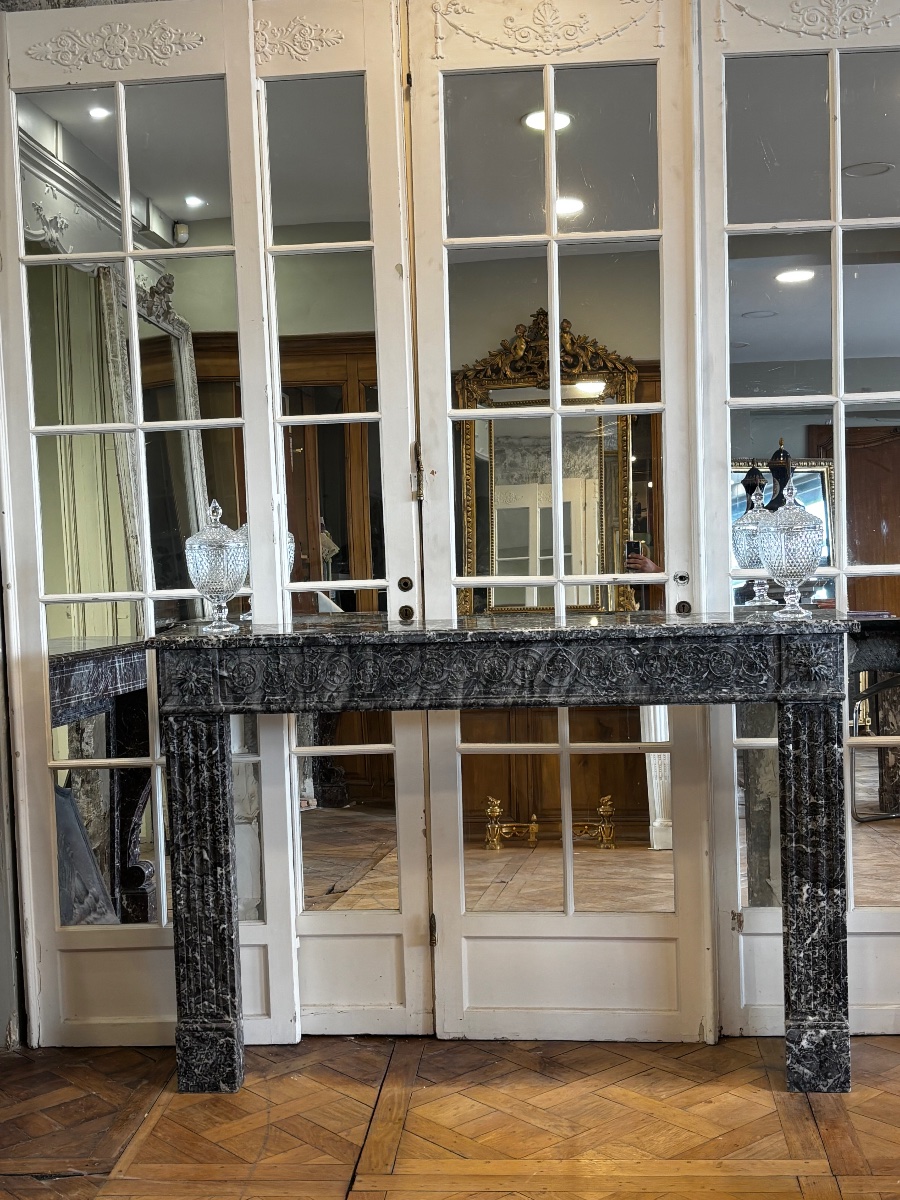 Elegante Cheminee Louis XVI Realisee En Marbre Gris Saint Anne-photo-1