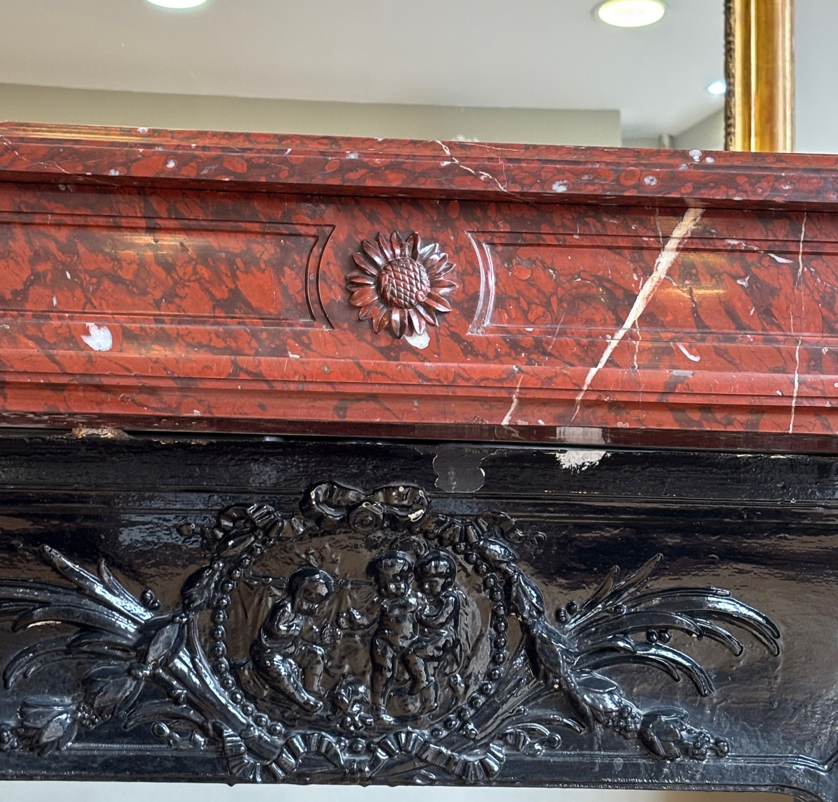 Cheminée Ancienne De Style Louis XVI Réalisée En Marbre Rouge Griotte Datant Du XIXeme Siècle -photo-4