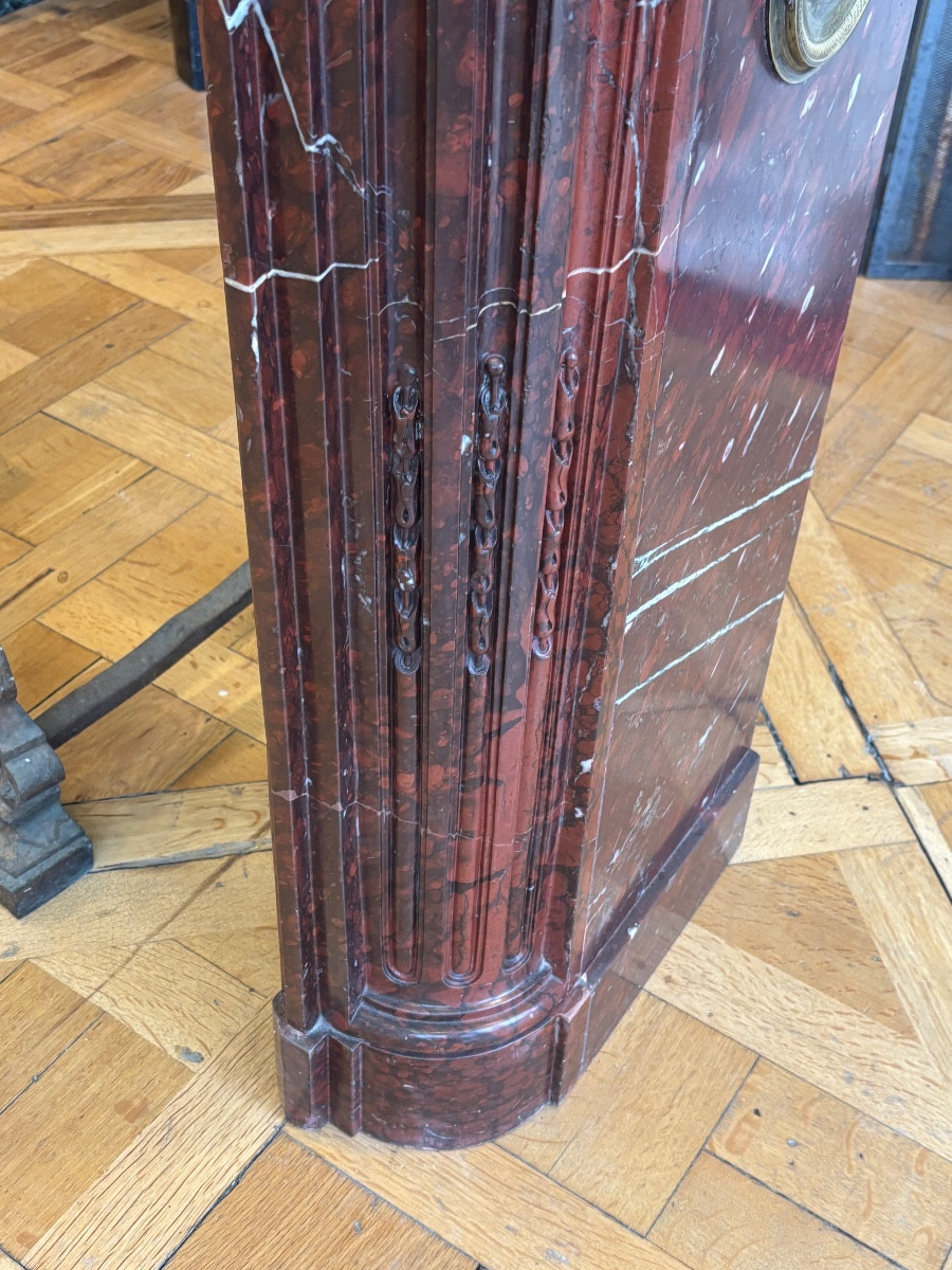 Antique Louis XVI Style Fireplace Made Of Red Griotte Marble Dating From The 19th Century -photo-1