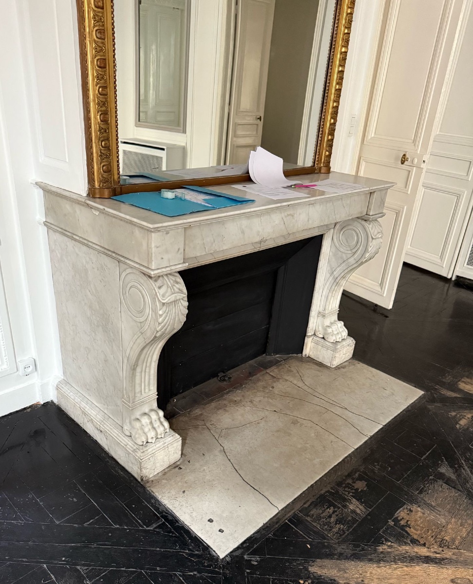 Cheminée Ancienne De Style Empire Réalisée En Marbre De Carrare Blanc Fin Du XIXeme Siècle -photo-4