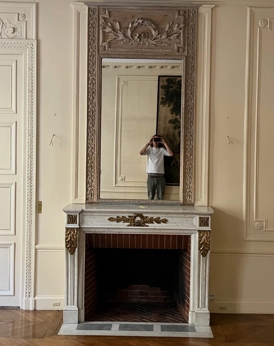 Antique Louis XVI Style Marble Fireplace With Gilded Bronze Decor, Late 19th Century -photo-2