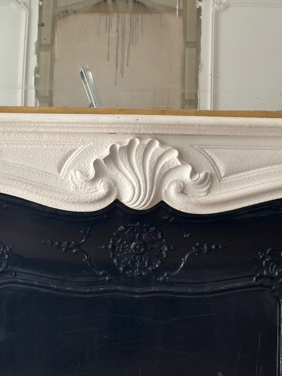 Cheminée Ancienne Réalisée En Marbre Rouge De Style Louis XV Rocaille Datant Du XIXeme Siècle -photo-3