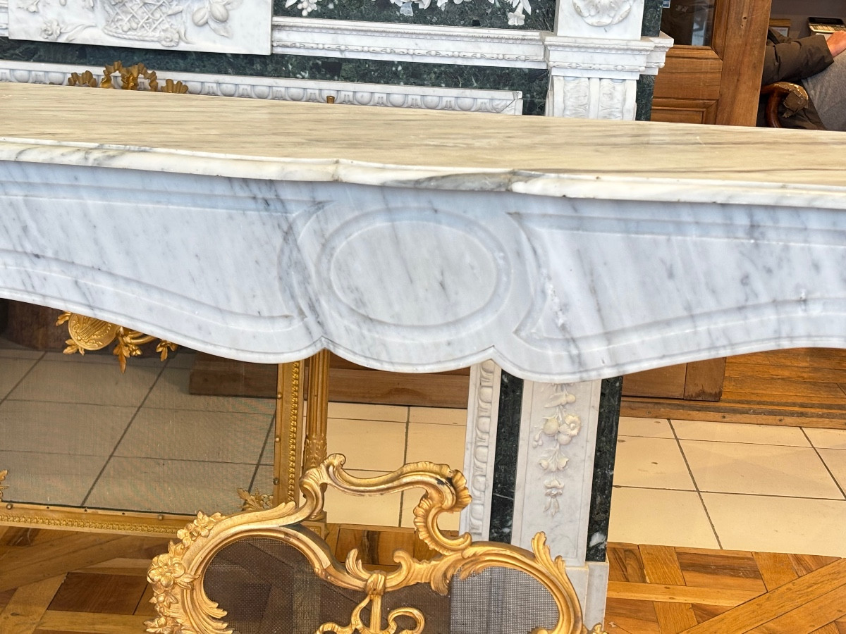 Pretty Pair Of Small Antique Pompadour Style Flat Fireplaces In Carrara Marble From The Late 19th Century-photo-4