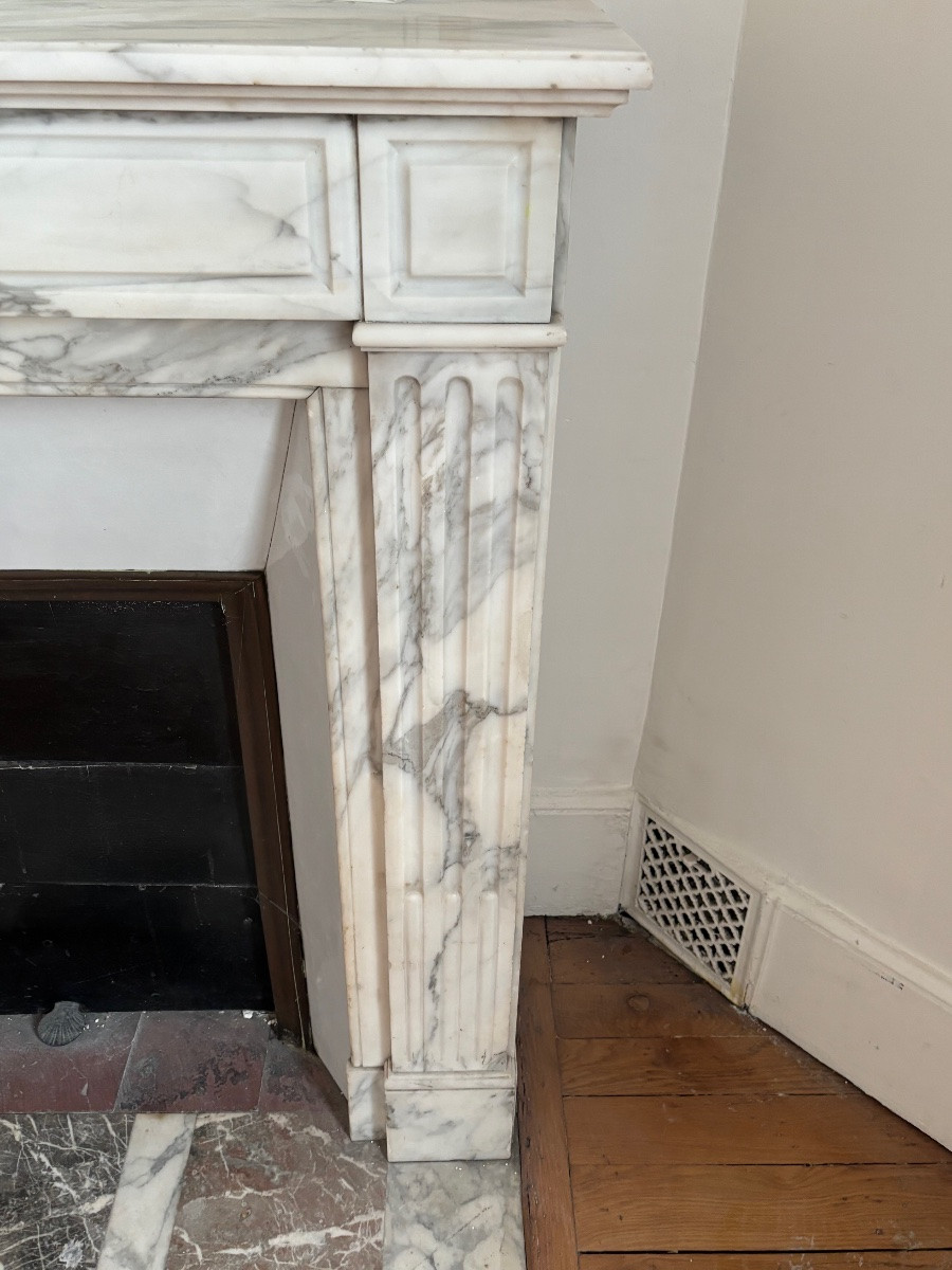 Arabescato Marble Fireplace In The Louis XVI Style, Dating From The Late 19th Century -photo-3