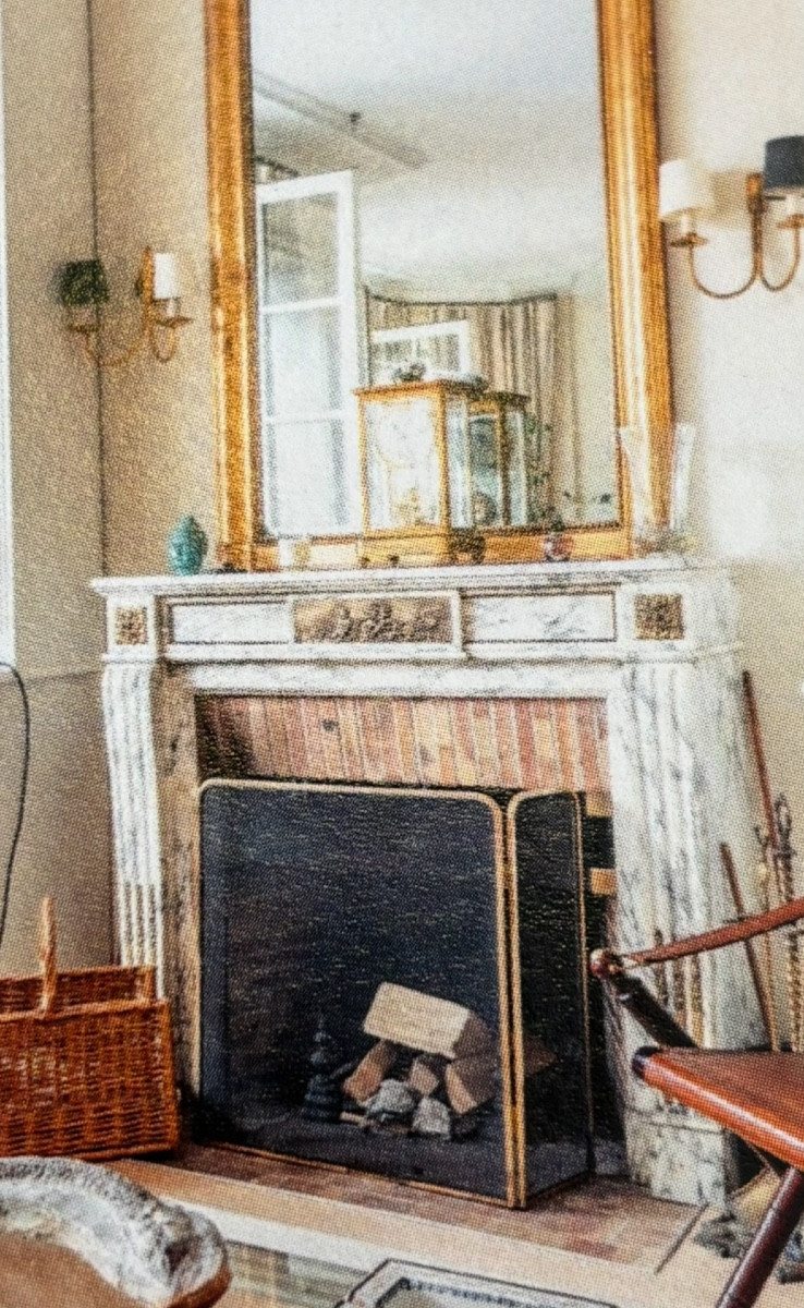 Cheminée ancienne de style Louis XVI à décor de bronzes réalisée en marbre Arabescato XIXeme-photo-2