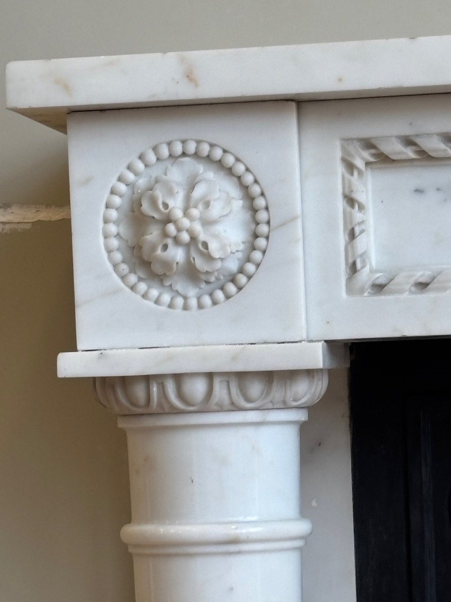 Antique Louis XVI Style Fireplace In White Marble With Columns And Rosettes-photo-1