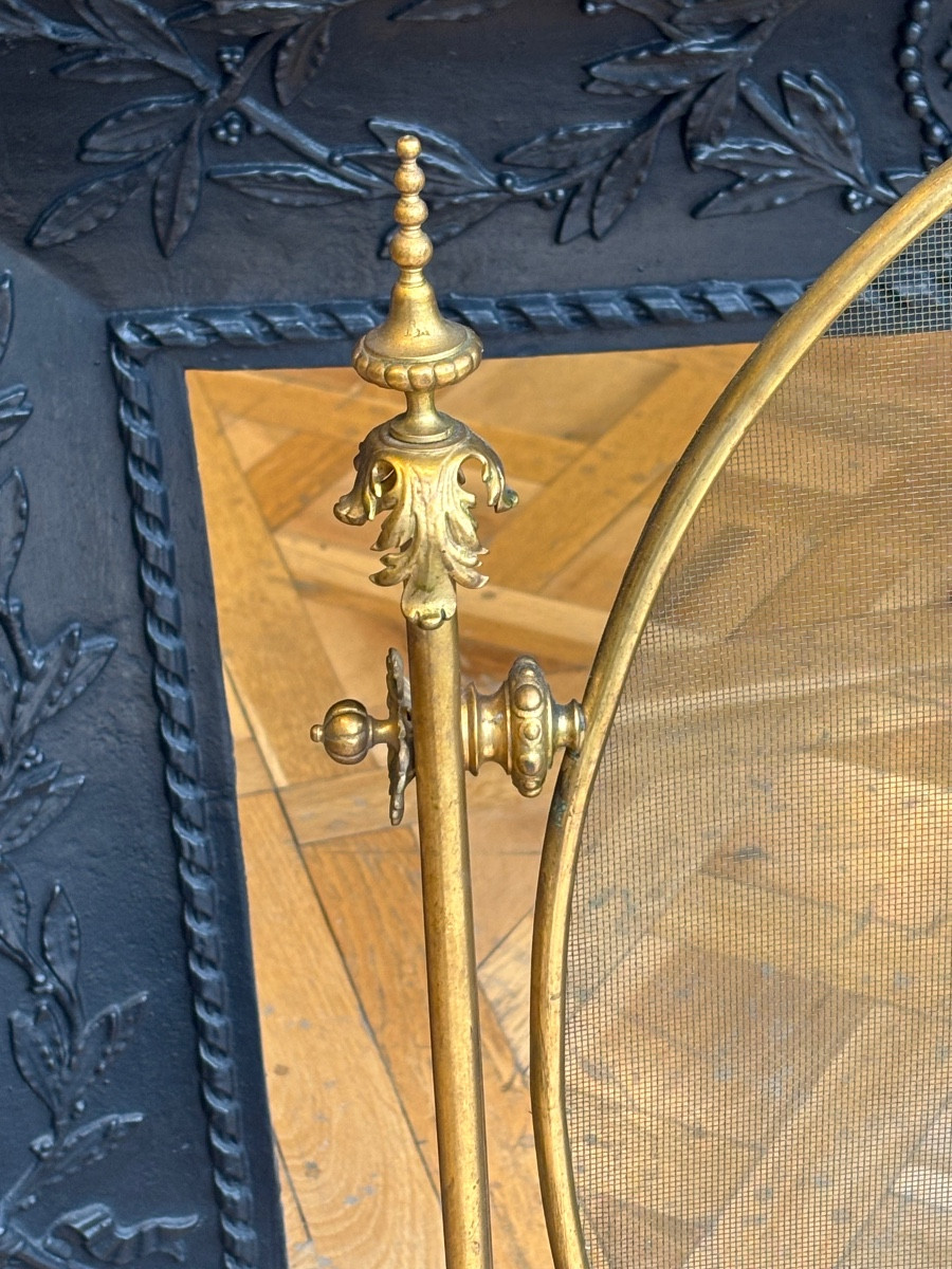 A Louis XVI Style Gilt Bronze Fire Screen Dating From The Late 19th Century -photo-4