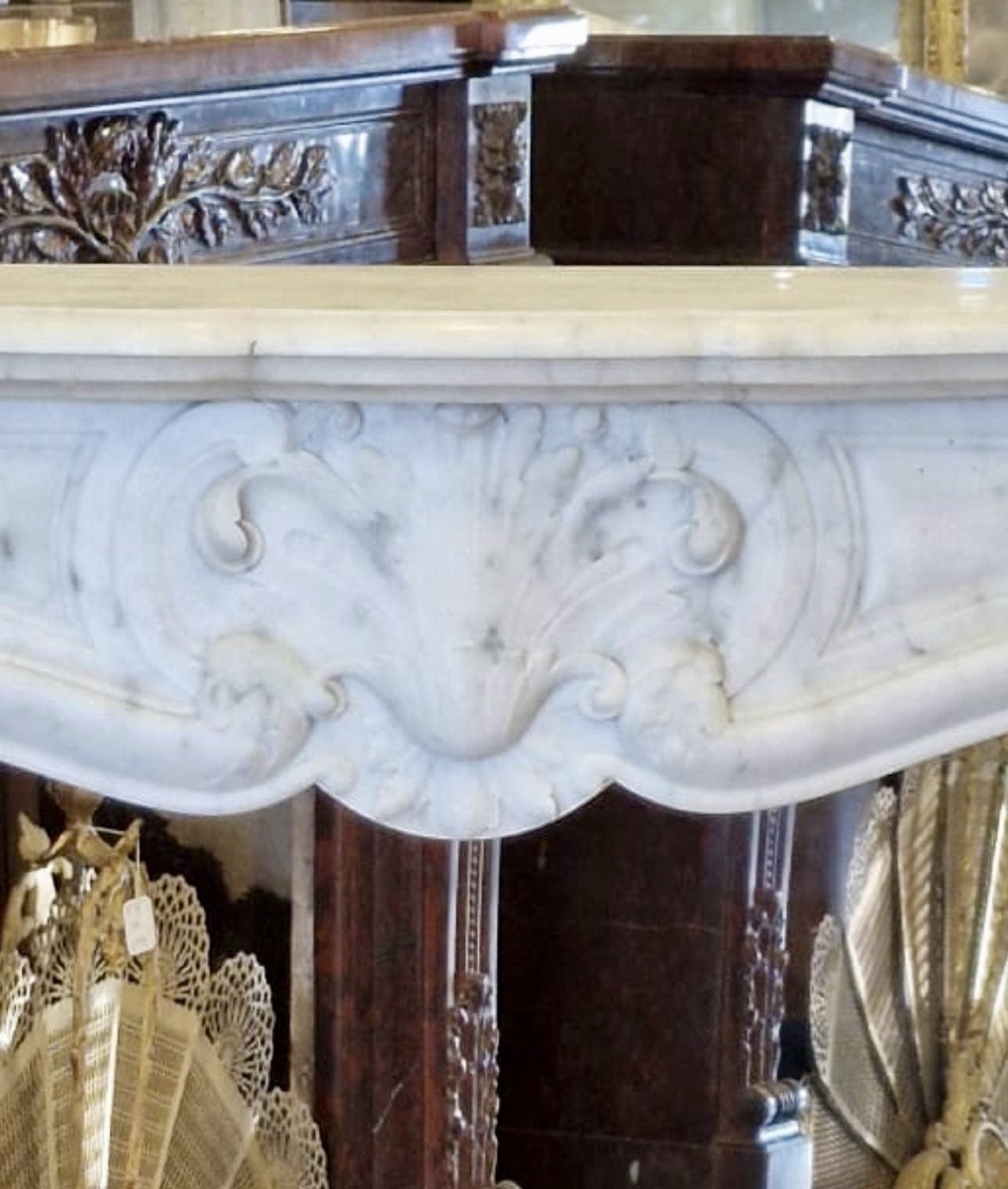 Cheminée ancienne de style Louis XV réalisée en marbre de Carrare  fin XIXème siècle -photo-4