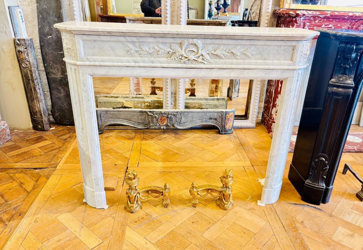 Cheminée ancienne de style Louis XVI à rameau en marbre de Carrare  datant de la fin du XIXeme -photo-1